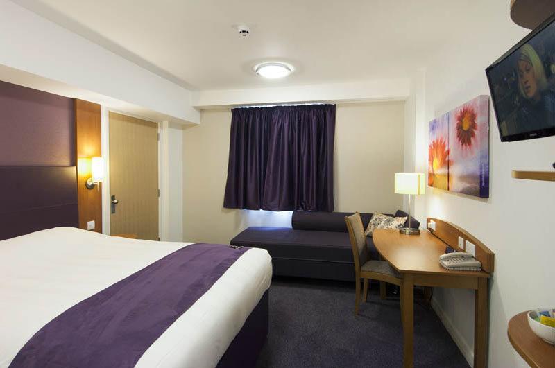Premier Inn Skipton North Гаргрейв Екстериор снимка